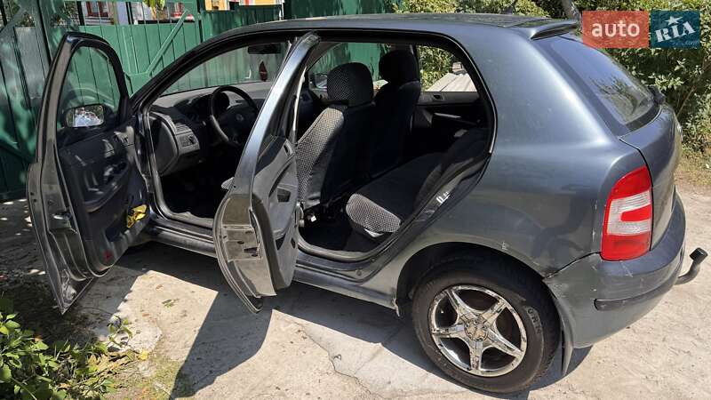 Хэтчбек Skoda Fabia 2004 в Мироновке фото 10 Хэтчбек Skoda Fabia 2004 в Мироновке