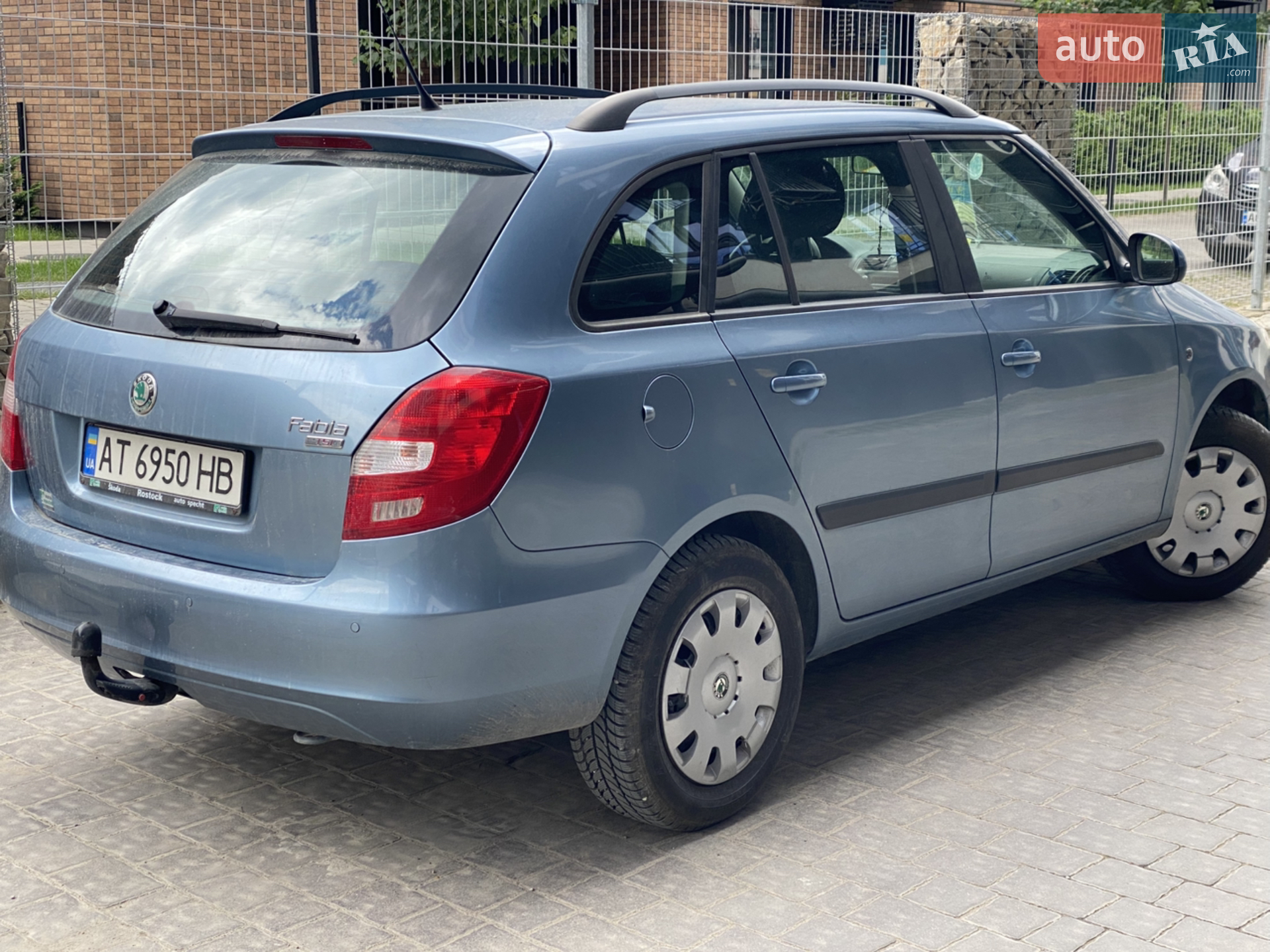 2010 Skoda Fabia - мініатюра 7