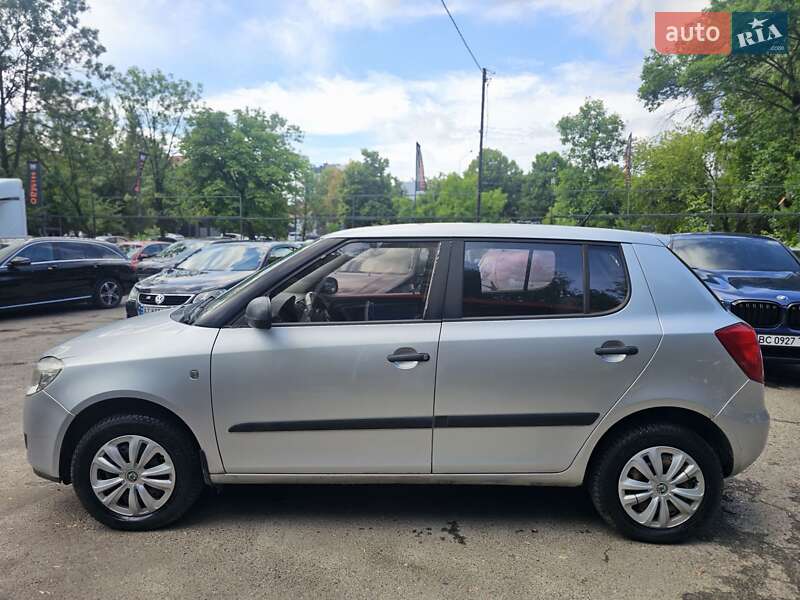 Хэтчбек Skoda Fabia 2007 в Львове
