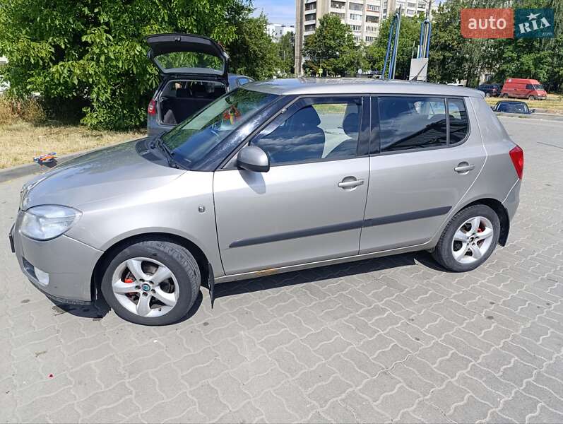 Хэтчбек Skoda Fabia 2008 в Львове фото 36 Хэтчбек Skoda Fabia 2008 в Львове