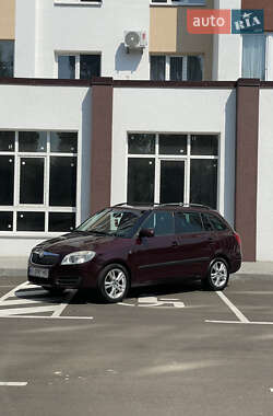 Універсал Skoda Fabia 2009 в Києві
