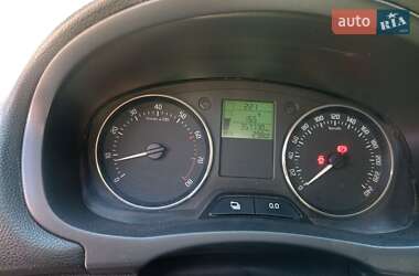 Хэтчбек Skoda Fabia 2013 в 