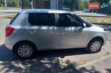 Хэтчбек Skoda Fabia 2013 в 