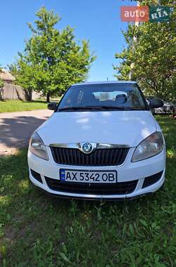 Хэтчбек Skoda Fabia 2012 в 