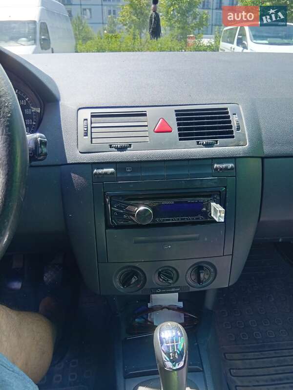 Хэтчбек Skoda Fabia 2001 в Ивано-Франковске