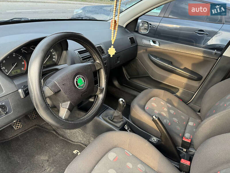 Универсал Skoda Fabia 2003 в Киеве