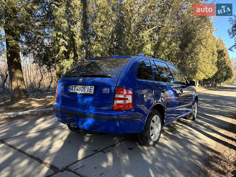Универсал Skoda Fabia 2006 в Надворной