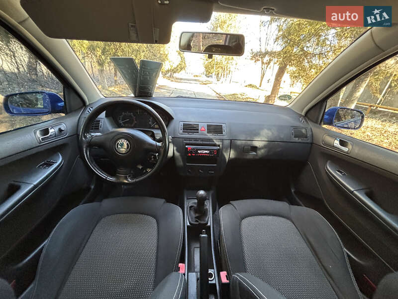 Универсал Skoda Fabia 2006 в Надворной