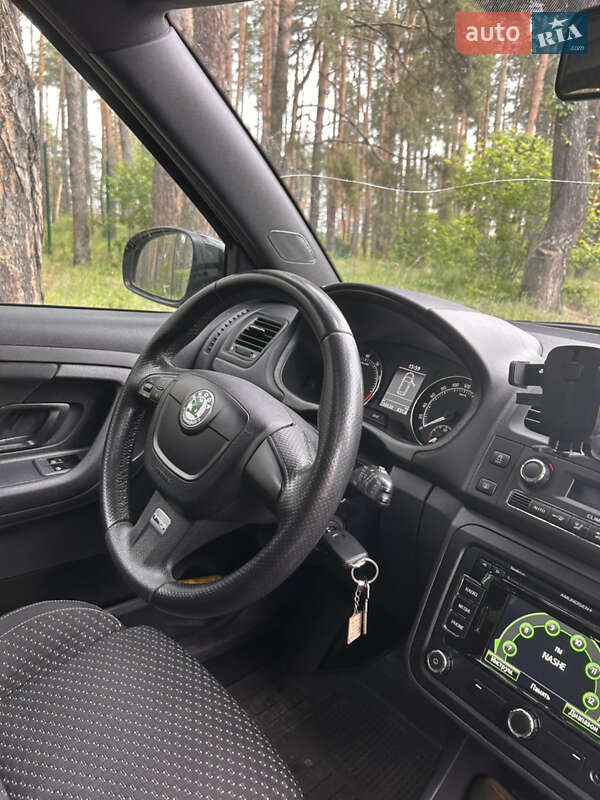 Хетчбек Skoda Fabia 2011 в Києві