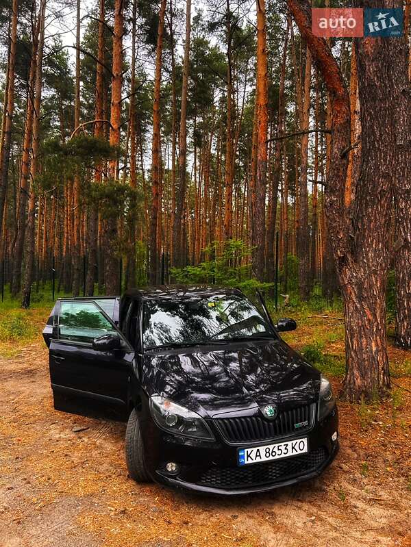 Хетчбек Skoda Fabia 2011 в Києві