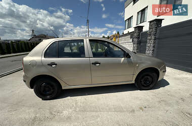 Хэтчбек Skoda Fabia 2006 в 