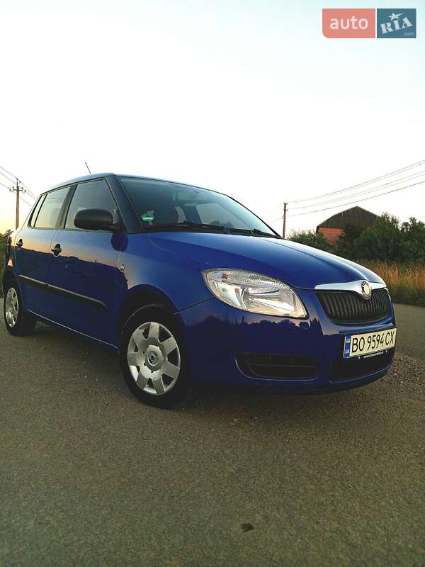 Хэтчбек Skoda Fabia 2008 в Подгайцах