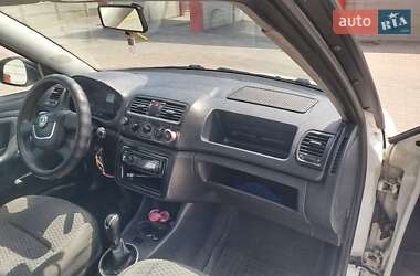 Хэтчбек Skoda Fabia 2013 в 