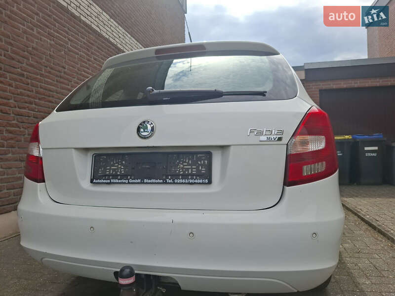 Універсал Skoda Fabia 2009 в Луцьку