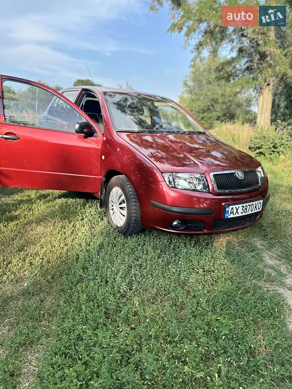 Седан Skoda Fabia 2006 в Полтаве