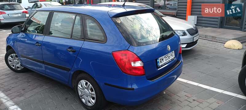 Универсал Skoda Fabia 2009 в Житомире