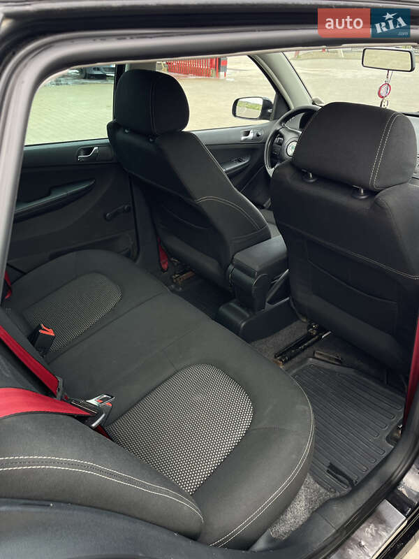 Универсал Skoda Fabia 2005 в Отынии