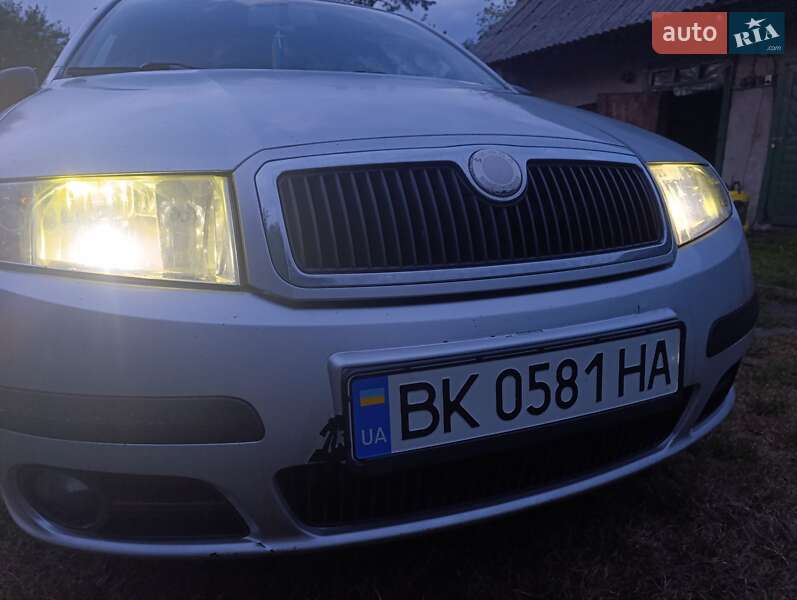 Хэтчбек Skoda Fabia 2007 в Жовкве