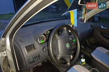 Хэтчбек Skoda Fabia 2007 в 