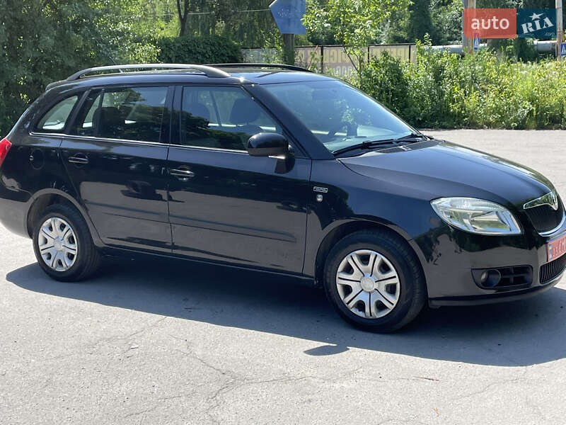 Универсал Skoda Fabia 2008 в Луцке