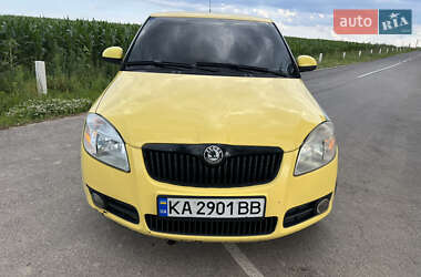 Хетчбек Skoda Fabia 2008 в Києві