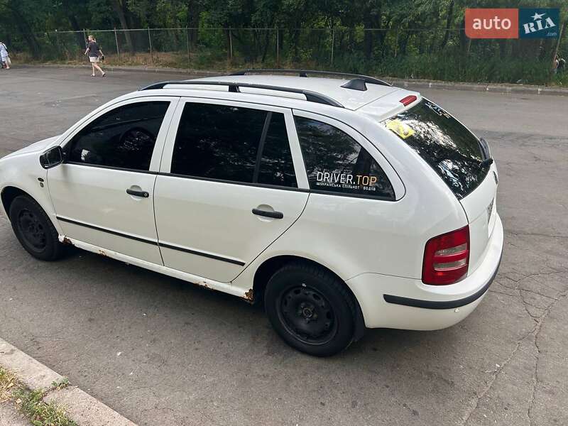 Универсал Skoda Fabia 2003 в Киеве