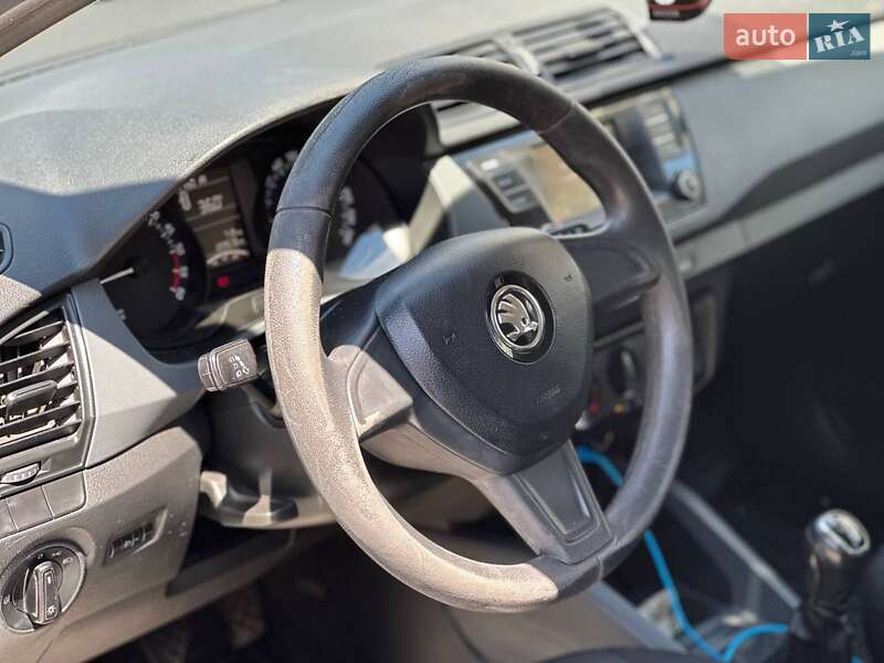 Хэтчбек Skoda Fabia 2017 в Одессе