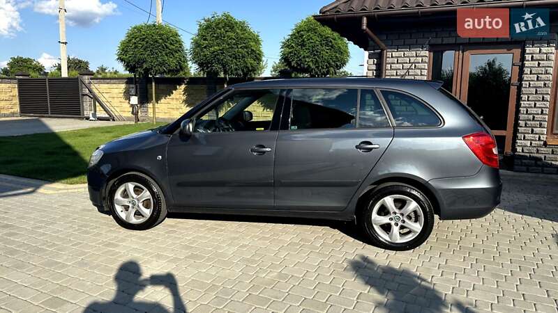 Универсал Skoda Fabia 2010 в Луцке