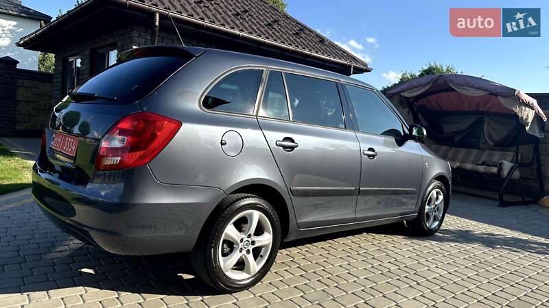 Универсал Skoda Fabia 2010 в Луцке