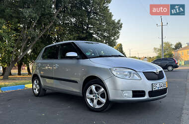 Хэтчбек Skoda Fabia 2009 в 