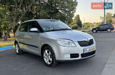 Хэтчбек Skoda Fabia 2009 в 