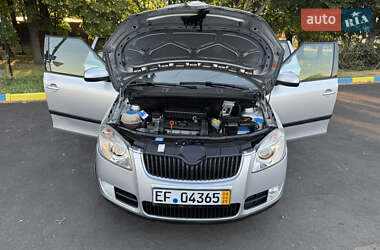 Хэтчбек Skoda Fabia 2009 в 