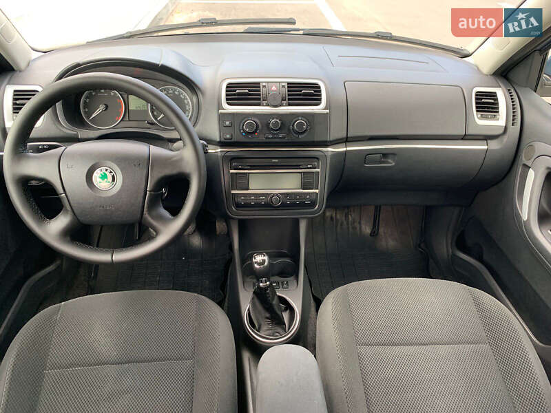 Хэтчбек Skoda Fabia 2008 в Львове
