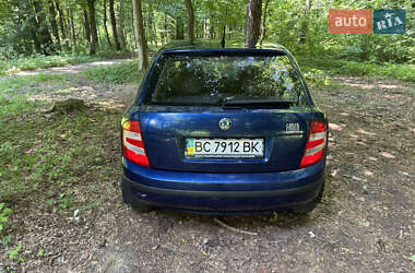 Хэтчбек Skoda Fabia 2006 в 
