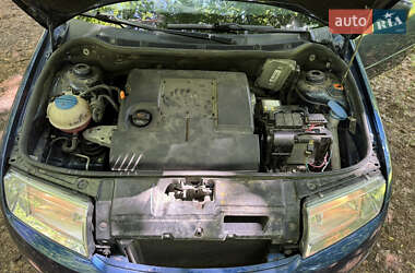 Хэтчбек Skoda Fabia 2006 в 