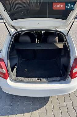 Хэтчбек Skoda Fabia 2008 в 