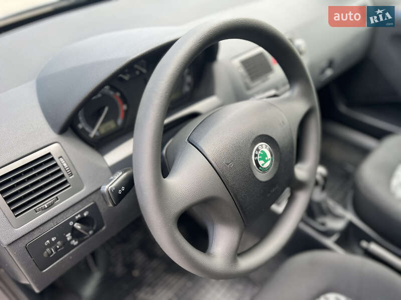 Хэтчбек Skoda Fabia 2007 в Виннице