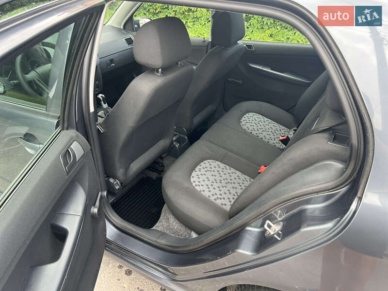 Хэтчбек Skoda Fabia 2007 в Виннице