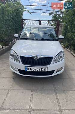Хэтчбек Skoda Fabia 2011 в Выгоде