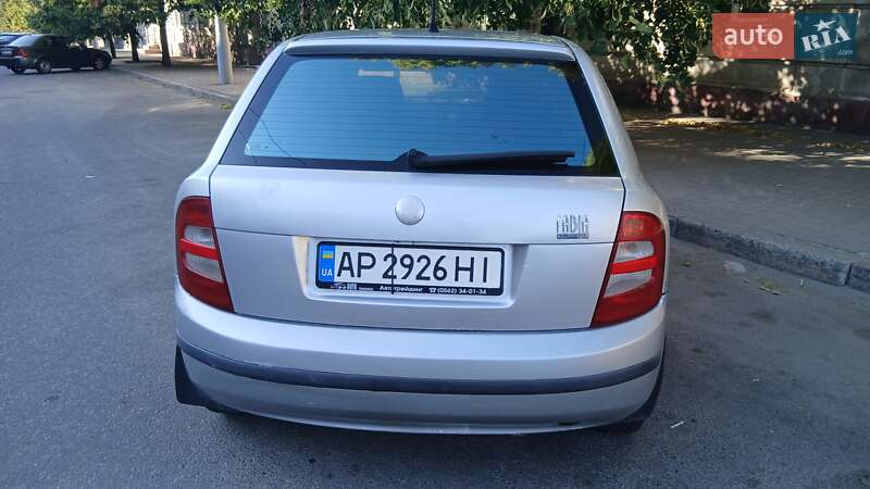 Хэтчбек Skoda Fabia 2001 в Запорожье