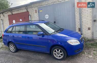 Универсал Skoda Fabia 2009 в Луцке
