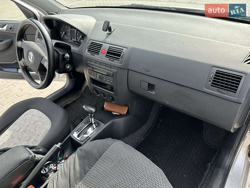 Универсал Skoda Fabia 2004 в Киеве