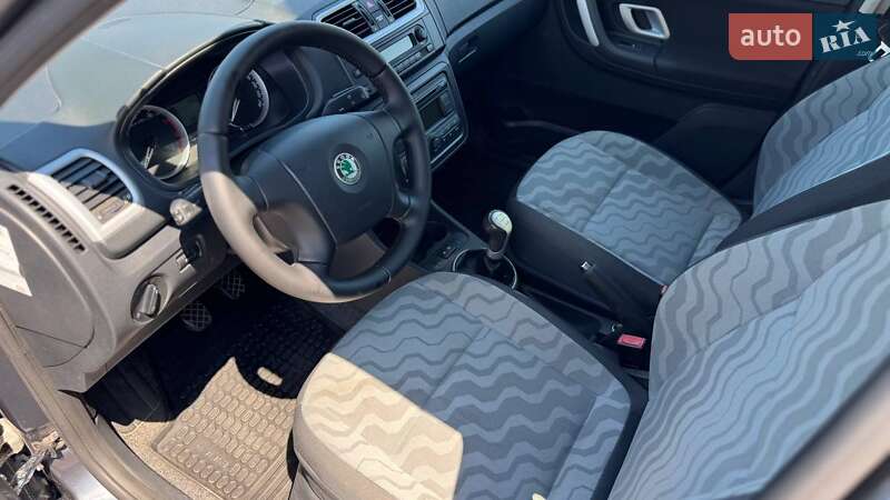 Универсал Skoda Fabia 2009 в Полтаве