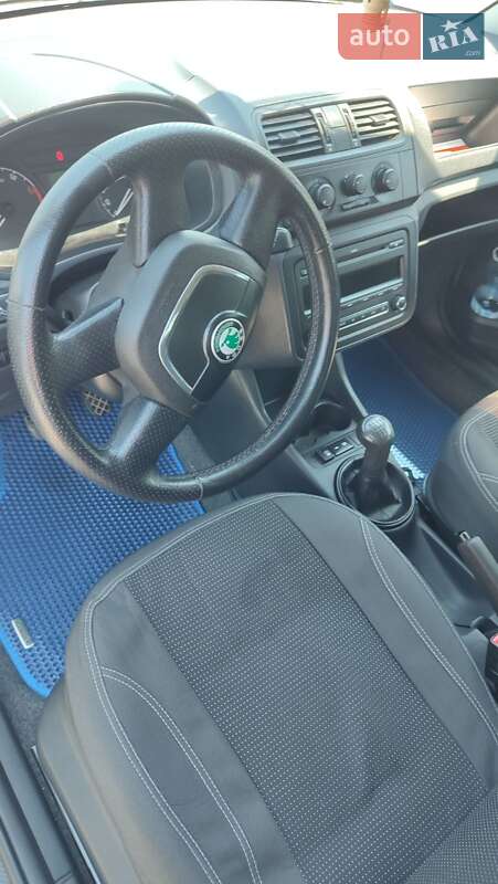 Хэтчбек Skoda Fabia 2009 в Полонном