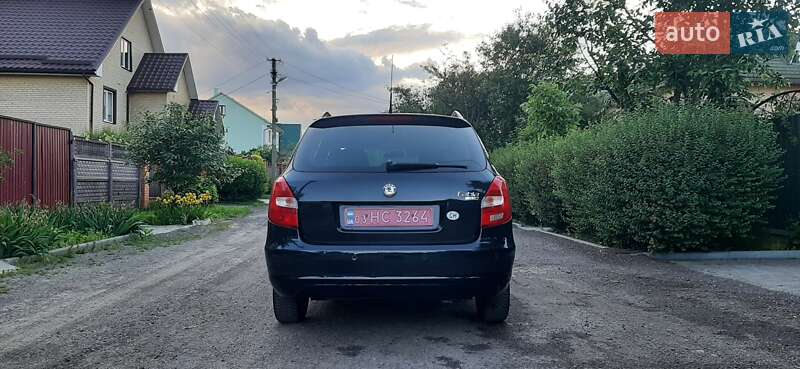 Универсал Skoda Fabia 2010 в Чернигове