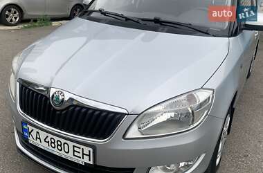 Хэтчбек Skoda Fabia 2012 в 