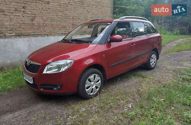 Хэтчбек Skoda Fabia 2008 в 