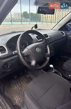 Хэтчбек Skoda Fabia 2008 в 