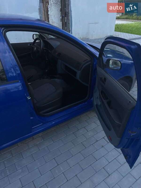 Хэтчбек Skoda Fabia 2006 в Хмельницком