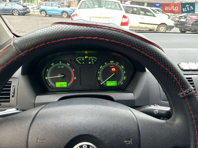 Хэтчбек Skoda Fabia 2007 в Львове